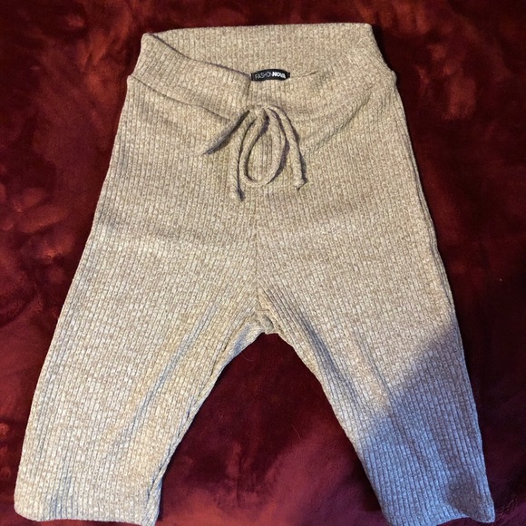 FashionNova 2-piece Set - Picture 3 of 4